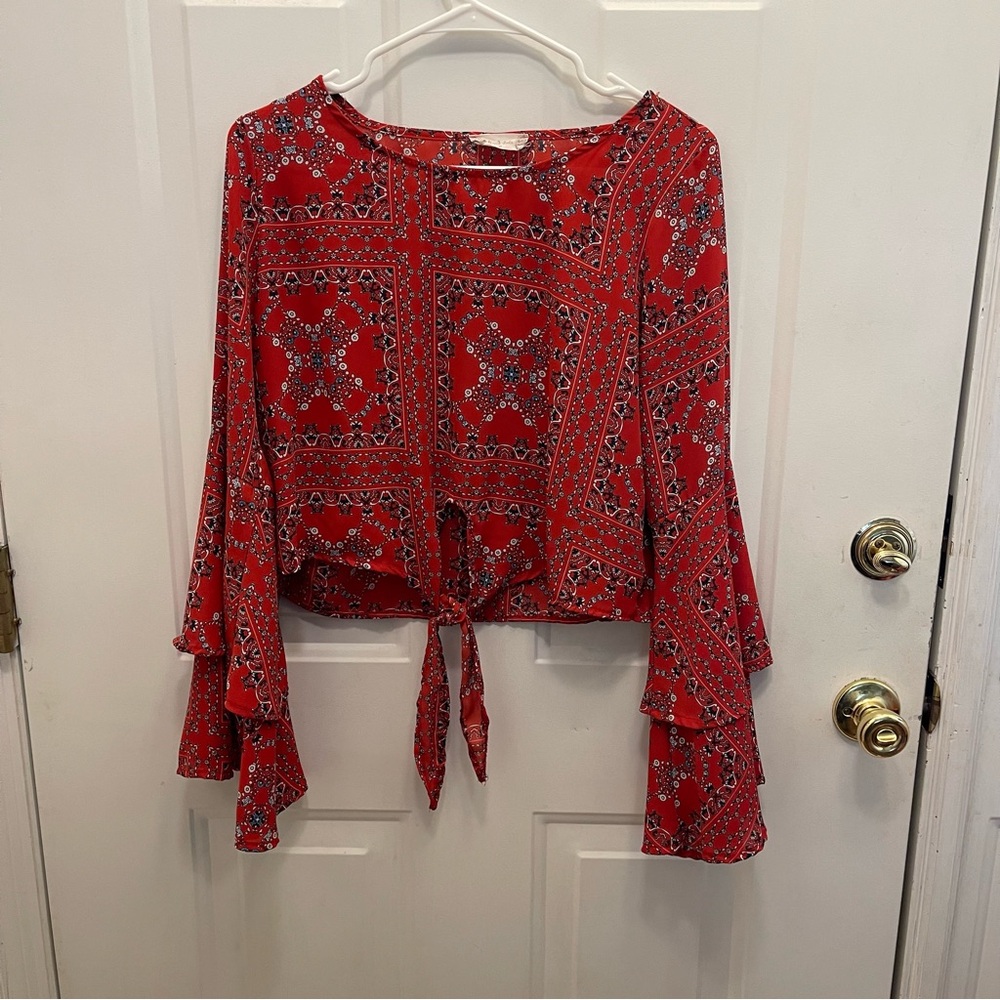 Altar'd State Red and Blue Bell Sleeve Crop Blouse‎